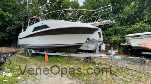 Carver Montego 2757 Tekniset tiedot ja arvostelut